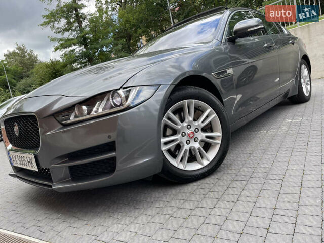 Серый Ягуар XE, объемом двигателя 2 л и пробегом 94 тыс. км за 15000 $, фото 30 на Automoto.ua