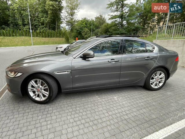 Серый Ягуар XE, объемом двигателя 2 л и пробегом 94 тыс. км за 15000 $, фото 5 на Automoto.ua