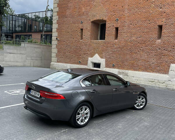 Серый Ягуар XE, объемом двигателя 2 л и пробегом 94 тыс. км за 15000 $, фото 11 на Automoto.ua