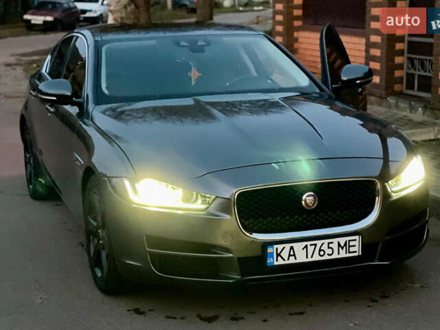 Сірий Ягуар XE, об'ємом двигуна 2 л та пробігом 125 тис. км за 18800 $, фото 3 на Automoto.ua