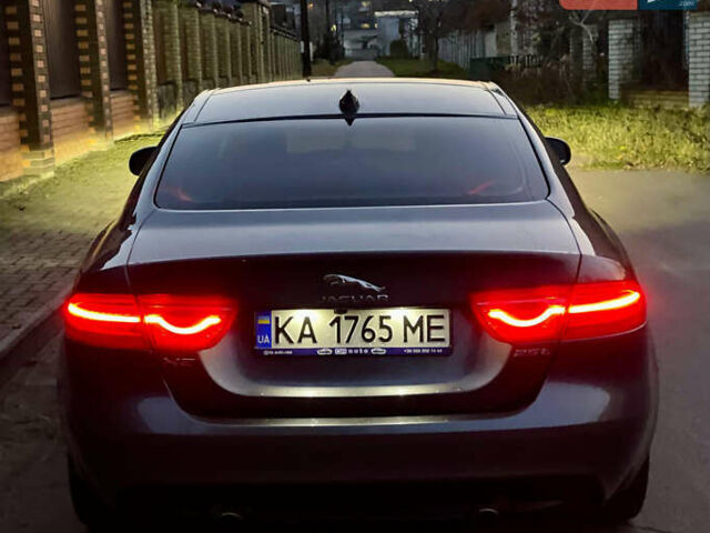 Сірий Ягуар XE, об'ємом двигуна 2 л та пробігом 125 тис. км за 18800 $, фото 9 на Automoto.ua