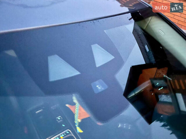 Сірий Ягуар XE, об'ємом двигуна 2 л та пробігом 125 тис. км за 18800 $, фото 25 на Automoto.ua