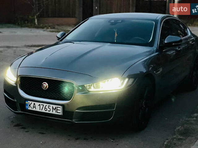 Сірий Ягуар XE, об'ємом двигуна 2 л та пробігом 125 тис. км за 18800 $, фото 14 на Automoto.ua