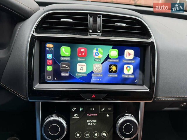 Сірий Ягуар XE, об'ємом двигуна 2 л та пробігом 42 тис. км за 29999 $, фото 14 на Automoto.ua