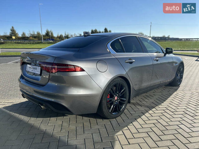 Серый Ягуар XE, объемом двигателя 2 л и пробегом 23 тыс. км за 28700 $, фото 7 на Automoto.ua