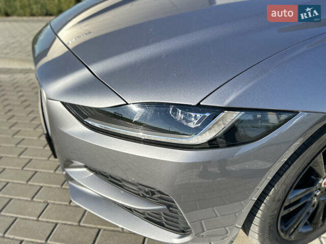 Серый Ягуар XE, объемом двигателя 2 л и пробегом 23 тыс. км за 28700 $, фото 20 на Automoto.ua