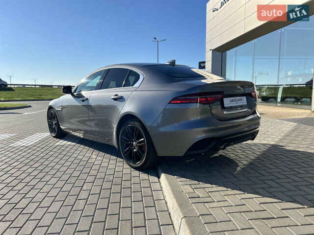 Серый Ягуар XE, объемом двигателя 2 л и пробегом 23 тыс. км за 28700 $, фото 6 на Automoto.ua
