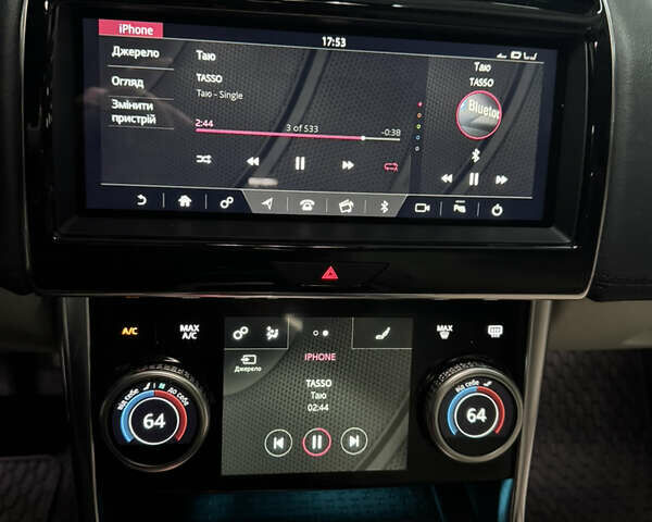 Серый Ягуар XE, объемом двигателя 2 л и пробегом 85 тыс. км за 21300 $, фото 16 на Automoto.ua