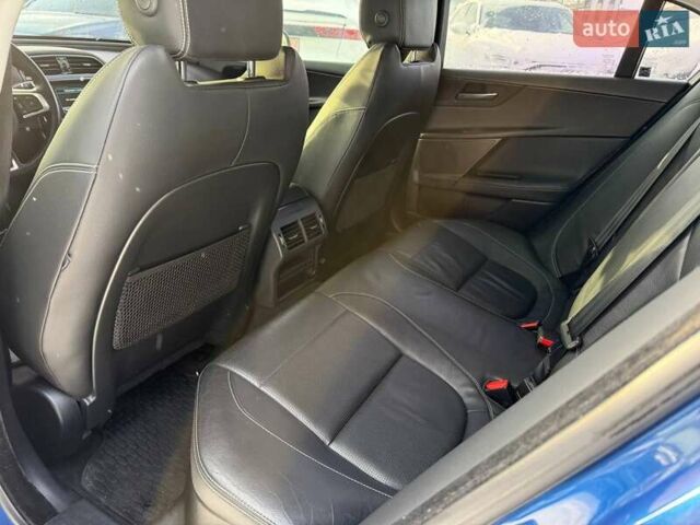 Синий Ягуар XE, объемом двигателя 2 л и пробегом 101 тыс. км за 15900 $, фото 38 на Automoto.ua