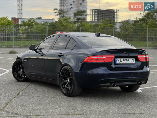 Синий Ягуар XE, объемом двигателя 3 л и пробегом 119 тыс. км за 15900 $, фото 3 на Automoto.ua