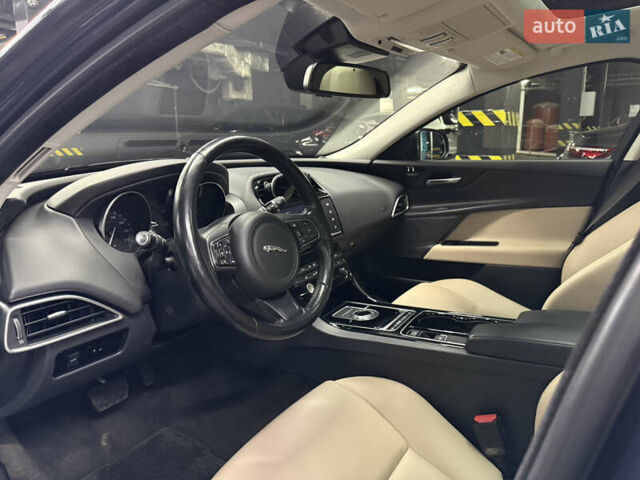 Ягуар XE 2016 у Києві на Automoto.ua Синій Ягуар XE, об'ємом двигуна 3 л та пробігом 75 тис. км за 19000 $, фото 14 на Automoto.ua