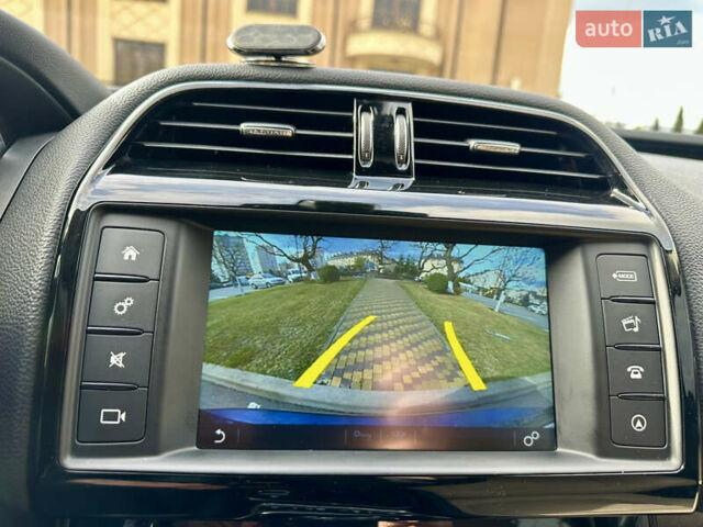 Синий Ягуар XE, объемом двигателя 2 л и пробегом 108 тыс. км за 13999 $, фото 58 на Automoto.ua