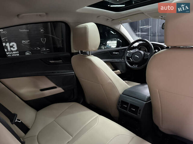 Ягуар XE 2016 у Києві на Automoto.ua Синій Ягуар XE, об'ємом двигуна 3 л та пробігом 75 тис. км за 19000 $, фото 22 на Automoto.ua