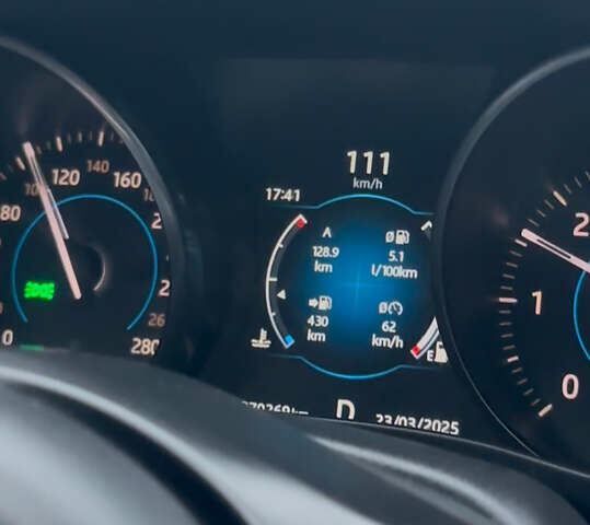 Синий Ягуар XE, объемом двигателя 2 л и пробегом 267 тыс. км за 14700 $, фото 21 на Automoto.ua
