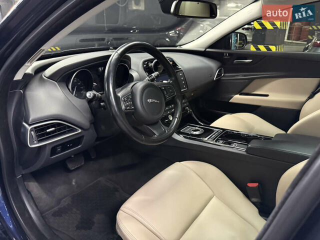 Ягуар XE 2016 у Києві на Automoto.ua Синій Ягуар XE, об'ємом двигуна 3 л та пробігом 75 тис. км за 19000 $, фото 13 на Automoto.ua