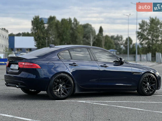 Синий Ягуар XE, объемом двигателя 3 л и пробегом 121 тыс. км за 14000 $, фото 1 на Automoto.ua