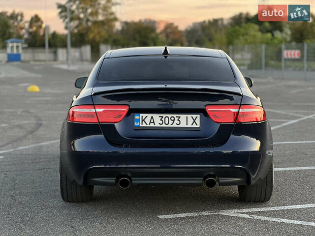 Синий Ягуар XE, объемом двигателя 3 л и пробегом 119 тыс. км за 15900 $, фото 5 на Automoto.ua