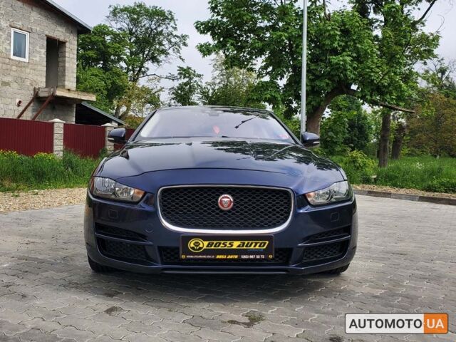 Синий Ягуар XE, объемом двигателя 2 л и пробегом 90 тыс. км за 16400 $, фото 7 на Automoto.ua