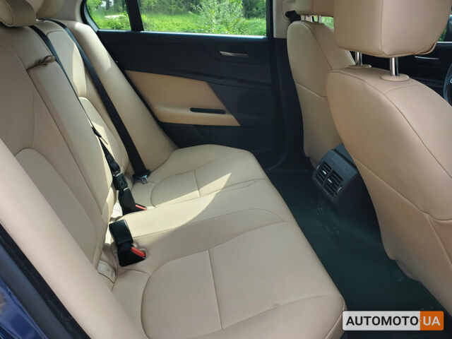 Синий Ягуар XE, объемом двигателя 2 л и пробегом 90 тыс. км за 16400 $, фото 17 на Automoto.ua