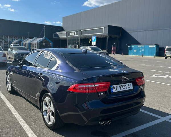 Синій Ягуар XE, об'ємом двигуна 2 л та пробігом 74 тис. км за 15900 $, фото 14 на Automoto.ua