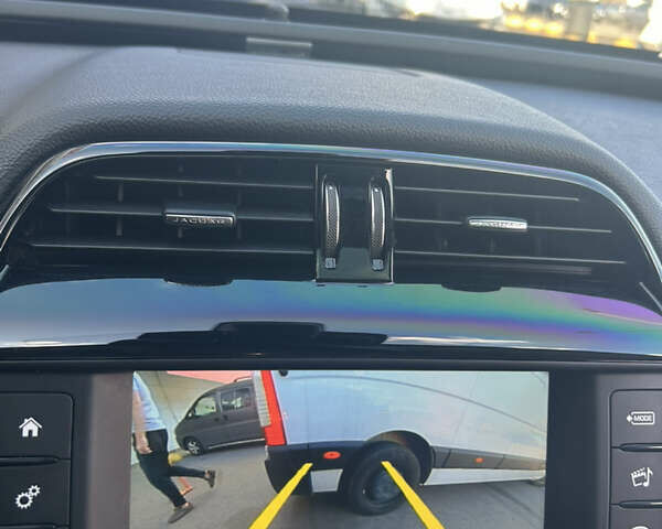 Синій Ягуар XE, об'ємом двигуна 2 л та пробігом 74 тис. км за 14800 $, фото 24 на Automoto.ua