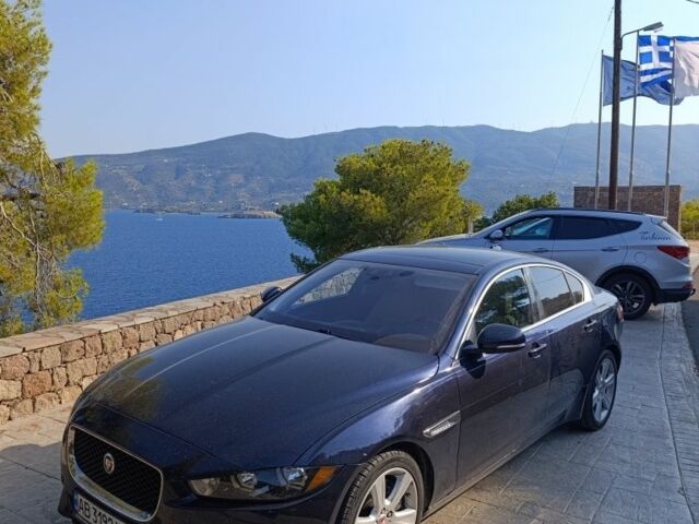 Синій Ягуар XE, об'ємом двигуна 2 л та пробігом 130 тис. км за 8954 $, фото 5 на Automoto.ua