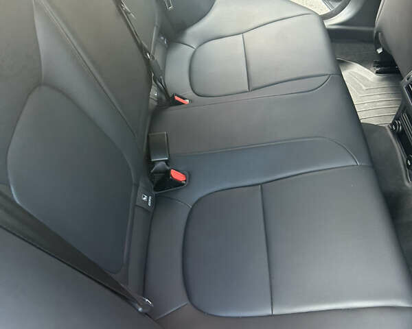 Синій Ягуар XE, об'ємом двигуна 2 л та пробігом 74 тис. км за 15900 $, фото 33 на Automoto.ua
