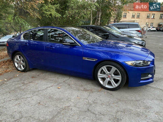 Синий Ягуар XE, объемом двигателя 2 л и пробегом 100 тыс. км за 15000 $, фото 11 на Automoto.ua