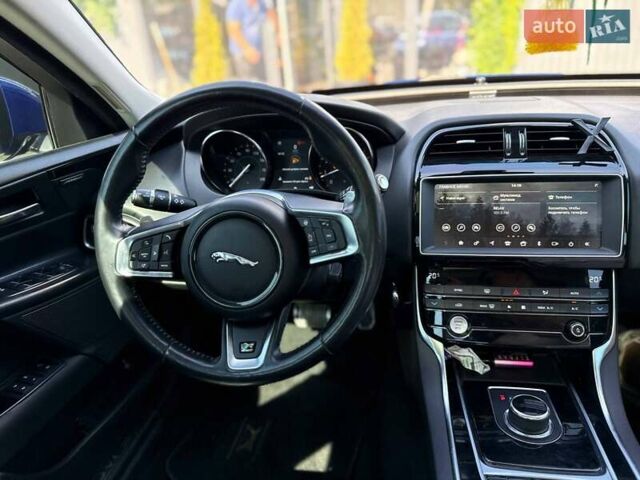 Синий Ягуар XE, объемом двигателя 2 л и пробегом 137 тыс. км за 14900 $, фото 17 на Automoto.ua