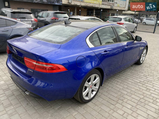 Синий Ягуар XE, объемом двигателя 2 л и пробегом 100 тыс. км за 15000 $, фото 4 на Automoto.ua