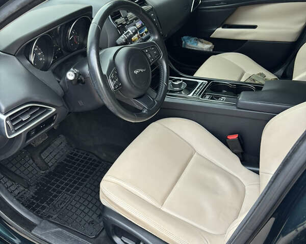 Ягуар XE 2016 у Борисполе на Automoto.ua Зелений Ягуар XE, об'ємом двигуна 2 л та пробігом 67 тис. км за 14800 $, фото 7 на Automoto.ua