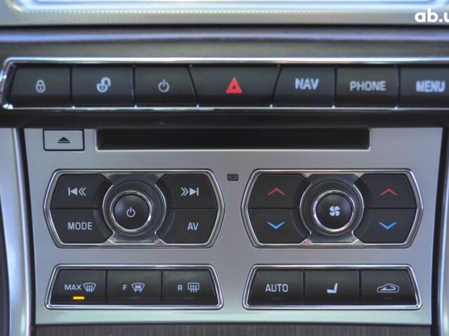 Белый Ягуар ХФ, объемом двигателя 0 л и пробегом 135 тыс. км за 14999 $, фото 15 на Automoto.ua