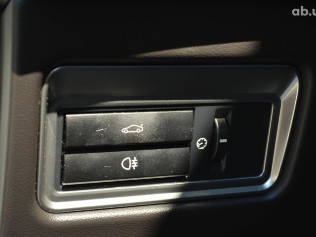 Белый Ягуар ХФ, объемом двигателя 0 л и пробегом 135 тыс. км за 14999 $, фото 13 на Automoto.ua