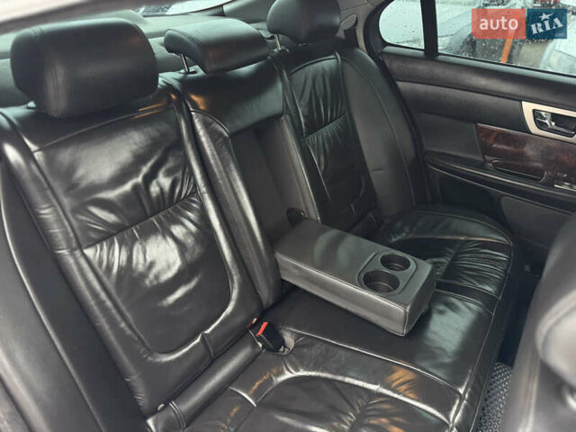 Білий Ягуар ХФ, об'ємом двигуна 3 л та пробігом 315 тис. км за 8000 $, фото 19 на Automoto.ua