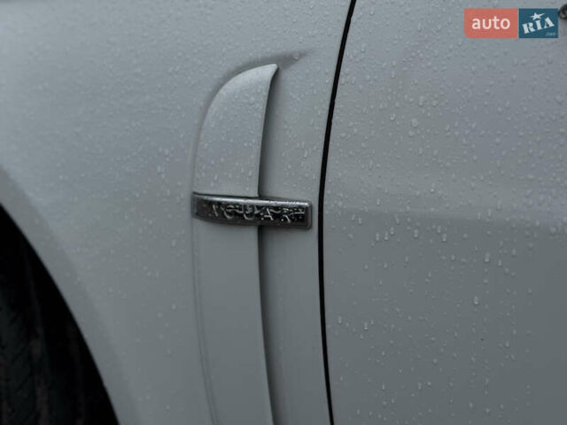 Білий Ягуар ХФ, об'ємом двигуна 3 л та пробігом 315 тис. км за 8000 $, фото 7 на Automoto.ua