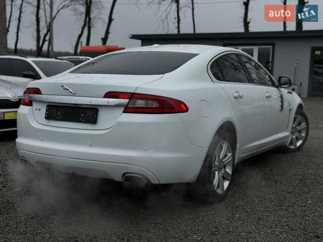 Білий Ягуар ХФ, об'ємом двигуна 3 л та пробігом 315 тис. км за 8000 $, фото 3 на Automoto.ua