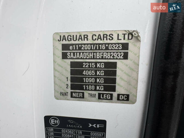 Білий Ягуар ХФ, об'ємом двигуна 3 л та пробігом 315 тис. км за 8000 $, фото 32 на Automoto.ua