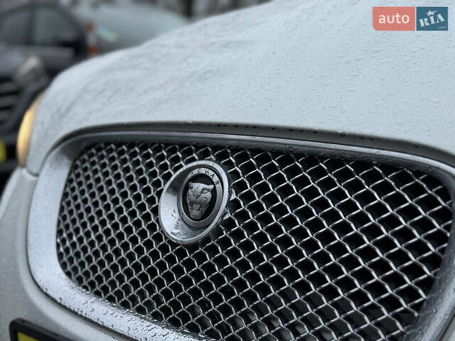 Білий Ягуар ХФ, об'ємом двигуна 3 л та пробігом 315 тис. км за 8000 $, фото 6 на Automoto.ua