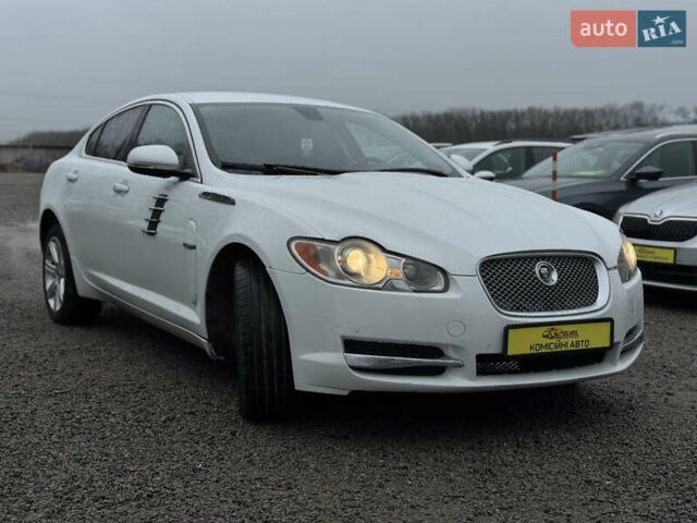 Білий Ягуар ХФ, об'ємом двигуна 3 л та пробігом 315 тис. км за 8000 $, фото 4 на Automoto.ua