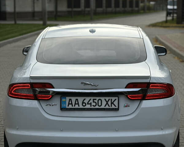 Белый Ягуар ХФ, объемом двигателя 3 л и пробегом 169 тыс. км за 11200 $, фото 14 на Automoto.ua