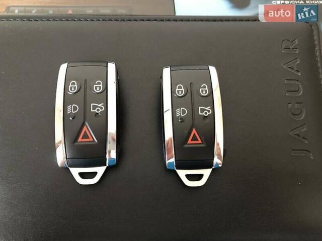 Ягуар ХФ 2012 в Киеве на Automoto.ua Белый Ягуар ХФ, объемом двигателя 3 л и пробегом 48 тыс. км за 24999 $, фото 35 на Automoto.ua