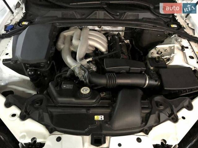 Ягуар ХФ 2012 в Киеве на Automoto.ua Белый Ягуар ХФ, объемом двигателя 3 л и пробегом 48 тыс. км за 24999 $, фото 6 на Automoto.ua