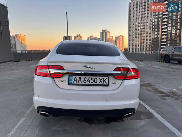 Белый Ягуар ХФ, объемом двигателя 3 л и пробегом 167 тыс. км за 13300 $, фото 2 на Automoto.ua