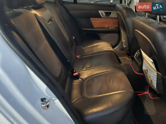 Ягуар ХФ 2012 у Ужгороді на Automoto.ua Білий Ягуар ХФ, об'ємом двигуна 2.97 л та пробігом 164 тис. км за 13900 $, фото 10 на Automoto.ua