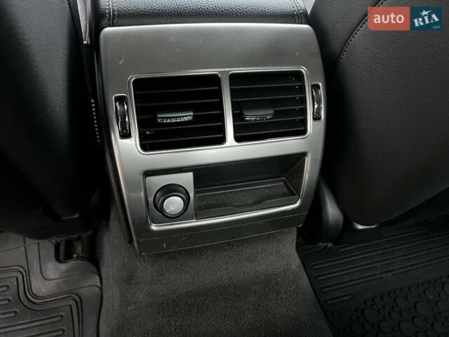 Белый Ягуар ХФ, объемом двигателя 2.97 л и пробегом 177 тыс. км за 11700 $, фото 12 на Automoto.ua