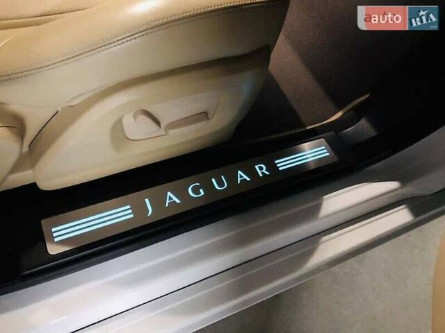 Ягуар ХФ 2012 в Киеве на Automoto.ua Белый Ягуар ХФ, объемом двигателя 3 л и пробегом 48 тыс. км за 24999 $, фото 11 на Automoto.ua