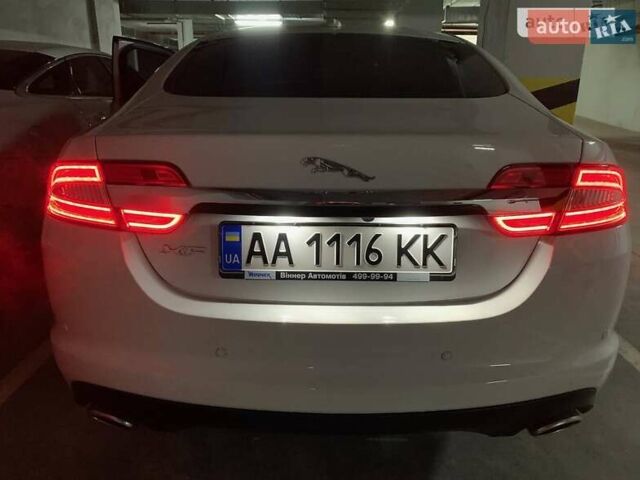 Ягуар ХФ 2012 в Киеве на Automoto.ua Белый Ягуар ХФ, объемом двигателя 3 л и пробегом 48 тыс. км за 24999 $, фото 7 на Automoto.ua