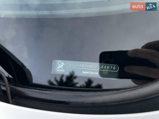 Белый Ягуар ХФ, объемом двигателя 2.97 л и пробегом 177 тыс. км за 11700 $, фото 13 на Automoto.ua