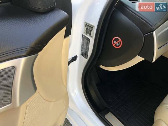 Ягуар ХФ 2012 в Киеве на Automoto.ua Белый Ягуар ХФ, объемом двигателя 3 л и пробегом 48 тыс. км за 24999 $, фото 15 на Automoto.ua