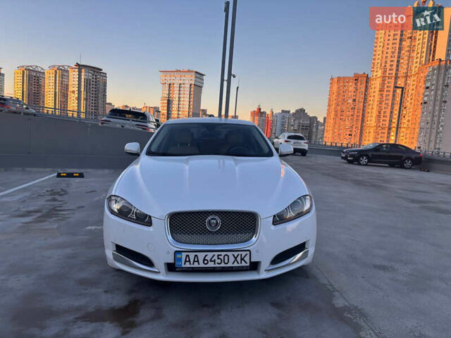 Белый Ягуар ХФ, объемом двигателя 3 л и пробегом 167 тыс. км за 13300 $, фото 1 на Automoto.ua